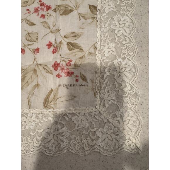 Vintage Pierre Balmain cotton handkerchief with lace trim - Picture 6 of 8